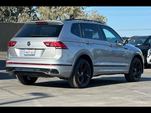 2024 Volkswagen Tiguan SE R-Line Black