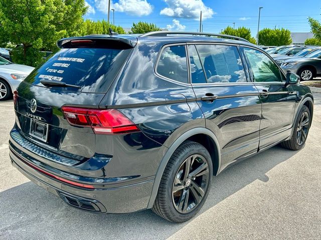 2024 Volkswagen Tiguan SE R-Line Black