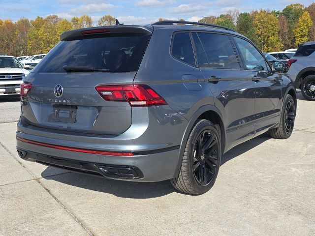 2024 Volkswagen Tiguan SE R-Line Black