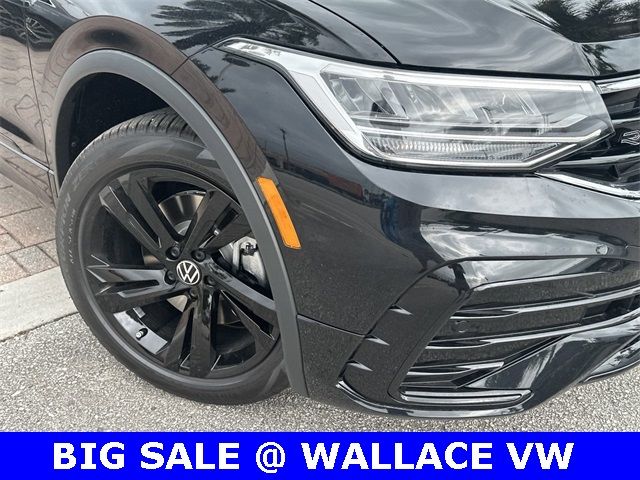 2024 Volkswagen Tiguan SE R-Line Black