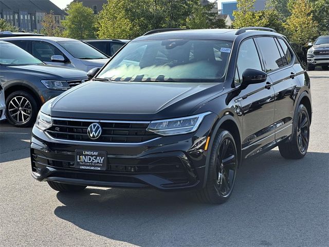 2024 Volkswagen Tiguan SE R-Line Black