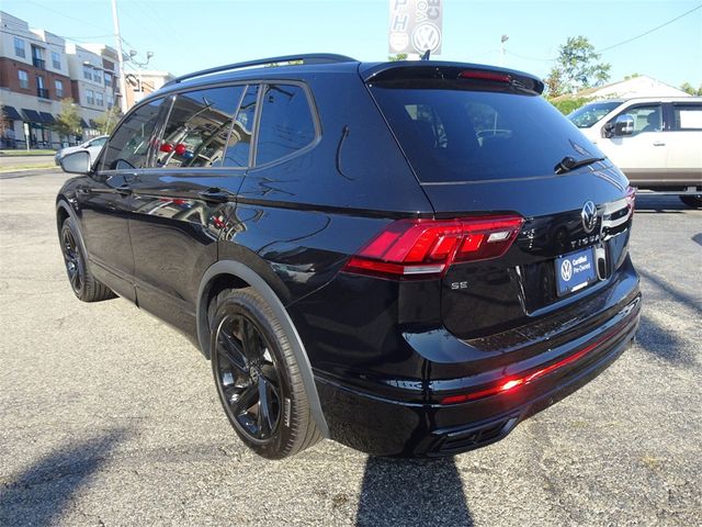 2024 Volkswagen Tiguan SE R-Line Black