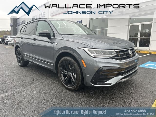 2024 Volkswagen Tiguan SE R-Line Black