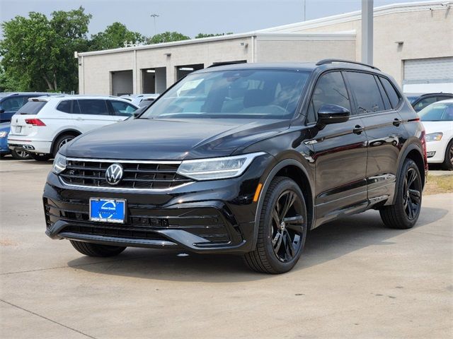 2024 Volkswagen Tiguan SE R-Line Black