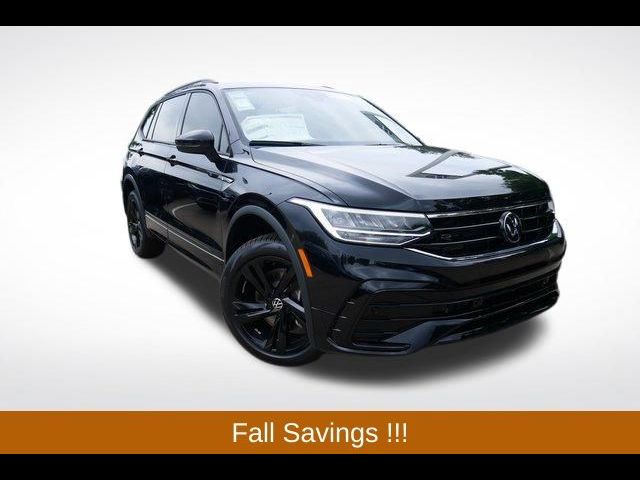 2024 Volkswagen Tiguan SE R-Line Black