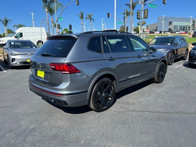 2024 Volkswagen Tiguan SE R-Line Black