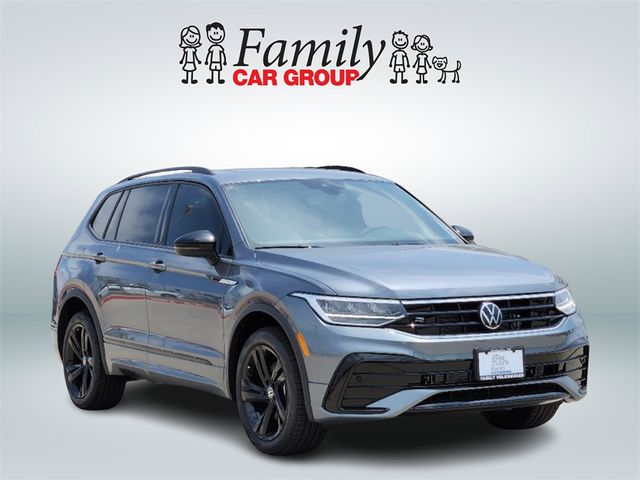 2024 Volkswagen Tiguan SE R-Line Black