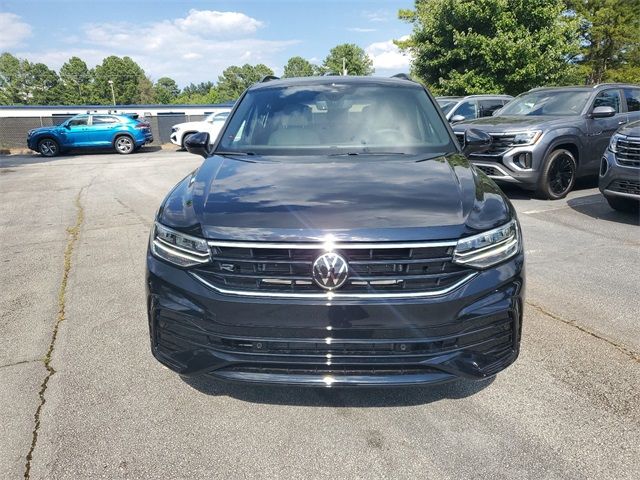 2024 Volkswagen Tiguan SE R-Line Black