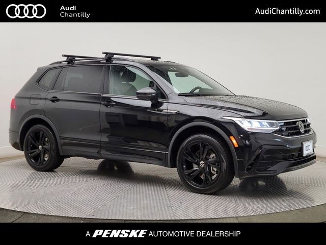 2024 Volkswagen Tiguan SE R-Line Black