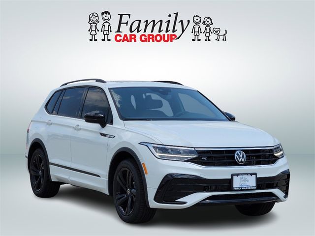 2024 Volkswagen Tiguan SE R-Line Black