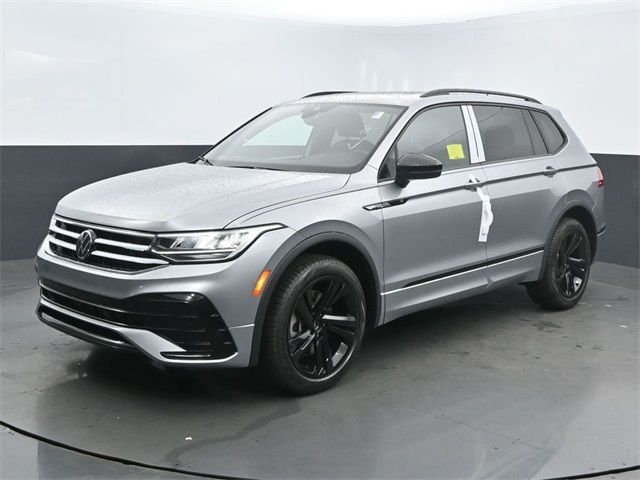 2024 Volkswagen Tiguan SE R-Line Black