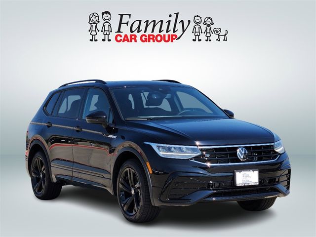 2024 Volkswagen Tiguan SE R-Line Black