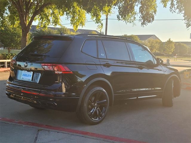 2024 Volkswagen Tiguan SE R-Line Black