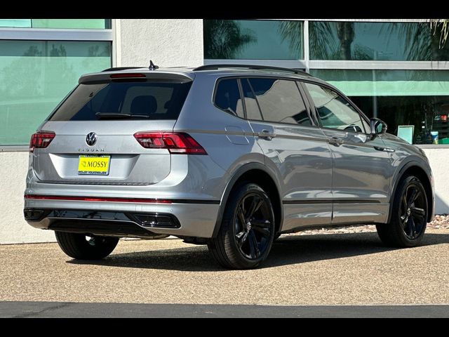 2024 Volkswagen Tiguan/Taos SE R-Line Black