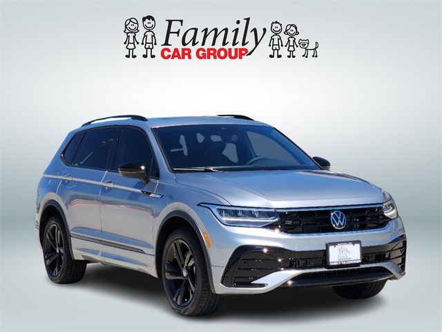 2024 Volkswagen Tiguan SE R-Line Black