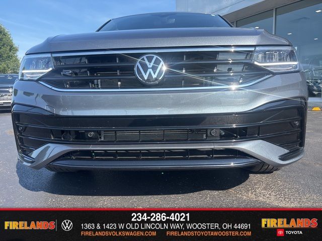 2024 Volkswagen Tiguan SE R-Line Black