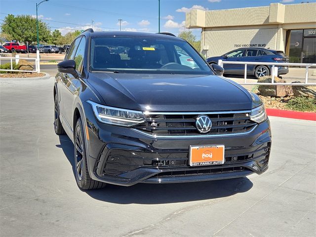 2024 Volkswagen Tiguan SE R-Line Black