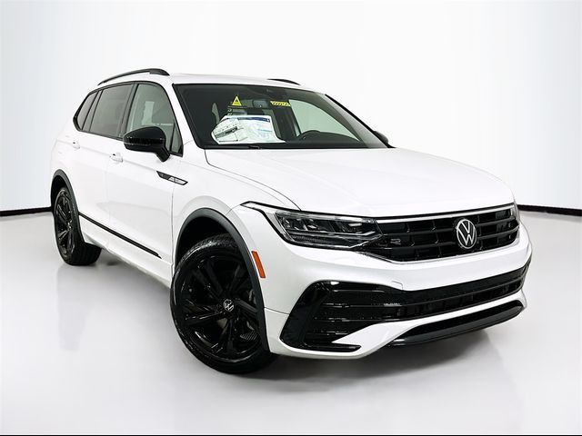 2024 Volkswagen Tiguan SE R-Line Black