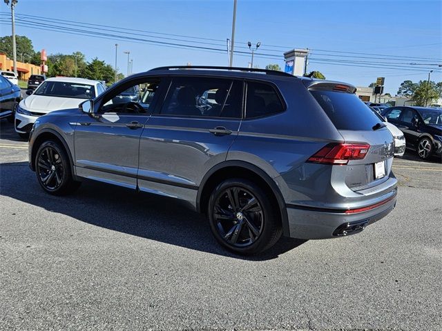 2024 Volkswagen Tiguan/Taos SE R-Line Black