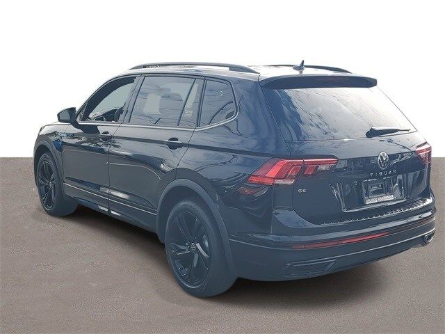 2024 Volkswagen Tiguan SE R-Line Black