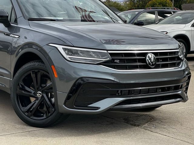 2024 Volkswagen Tiguan/Taos SE R-Line Black