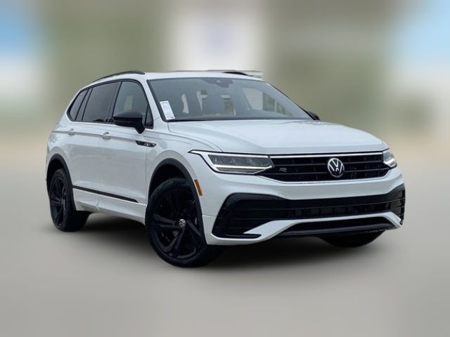 2024 Volkswagen Tiguan/Taos SE R-Line Black