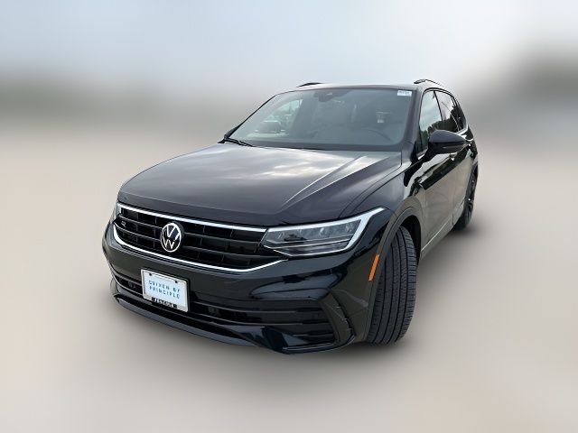 2024 Volkswagen Tiguan SE R-Line Black