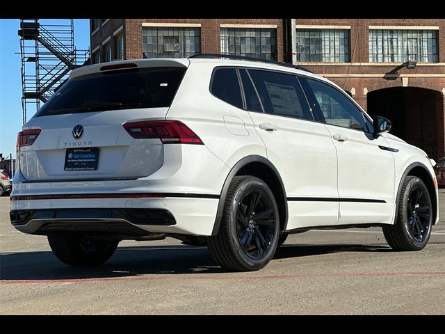 2024 Volkswagen Tiguan SE R-Line Black