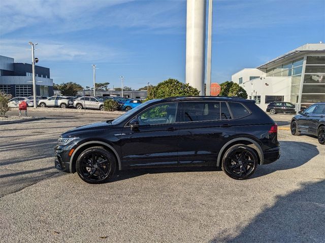 2024 Volkswagen Tiguan SE R-Line Black