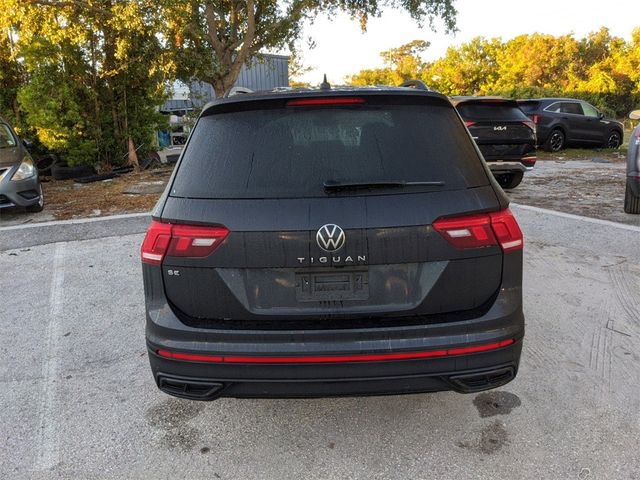 2024 Volkswagen Tiguan SE R-Line Black