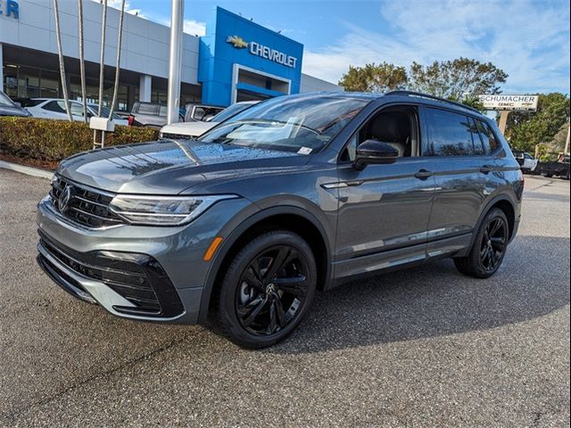 2024 Volkswagen Tiguan SE R-Line Black