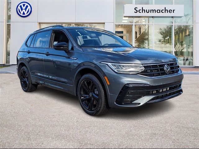 2024 Volkswagen Tiguan SE R-Line Black