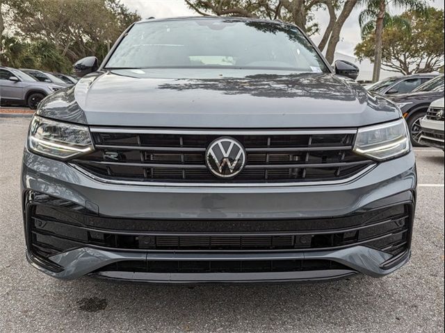 2024 Volkswagen Tiguan SE R-Line Black