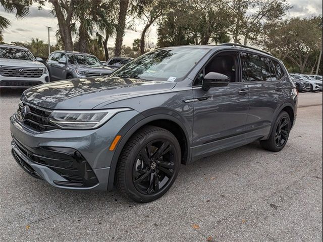 2024 Volkswagen Tiguan SE R-Line Black