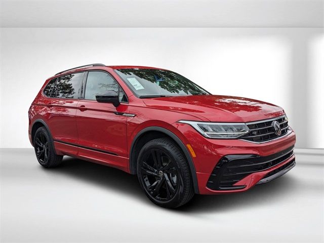 2024 Volkswagen Tiguan SE R-Line Black