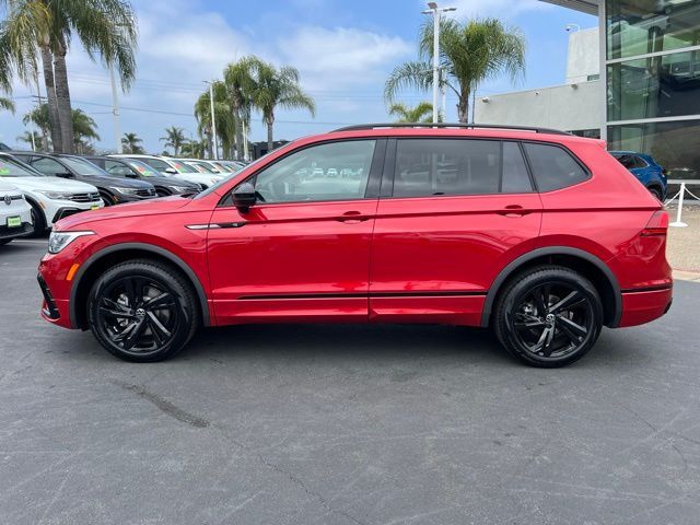 2024 Volkswagen Tiguan SE R-Line Black