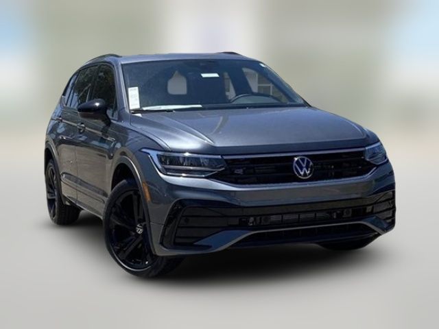 2024 Volkswagen Tiguan SE R-Line Black