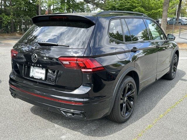 2024 Volkswagen Tiguan SE R-Line Black