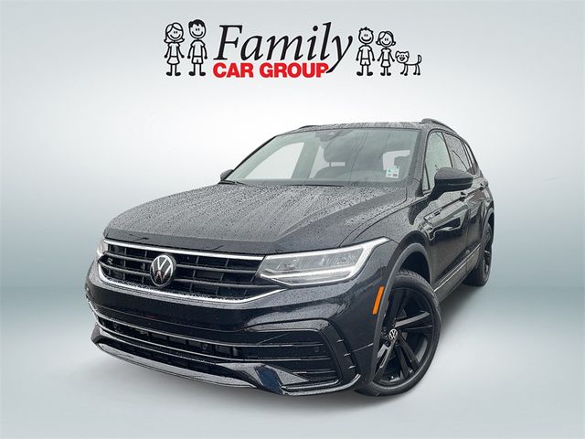 2024 Volkswagen Tiguan SE R-Line Black