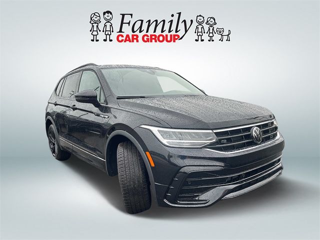 2024 Volkswagen Tiguan SE R-Line Black