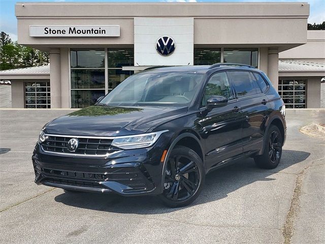 2024 Volkswagen Tiguan SE R-Line Black