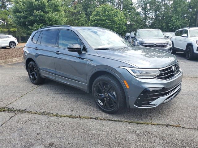 2024 Volkswagen Tiguan SE R-Line Black