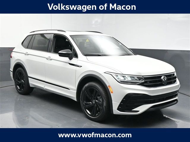 2024 Volkswagen Tiguan SE R-Line Black