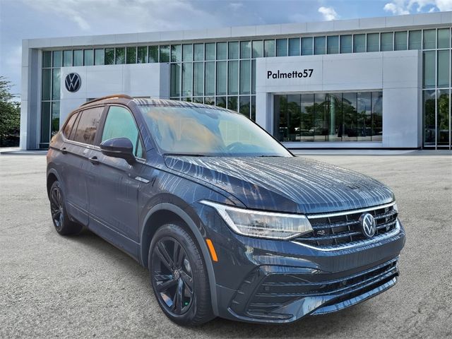 2024 Volkswagen Tiguan SE R-Line Black