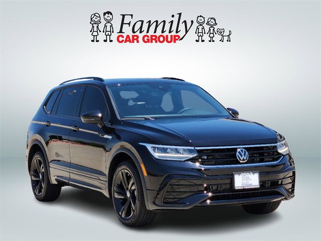 2024 Volkswagen Tiguan SE R-Line Black