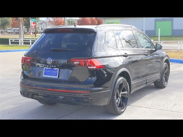 2024 Volkswagen Tiguan SE R-Line Black