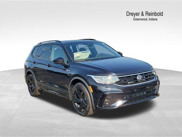 2024 Volkswagen Tiguan SE R-Line Black