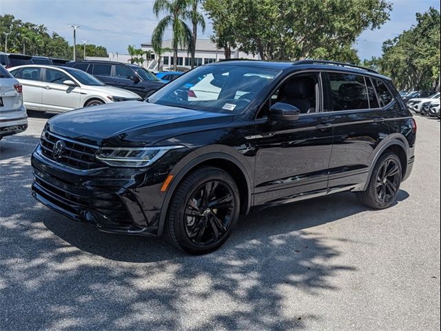 2024 Volkswagen Tiguan SE R-Line Black