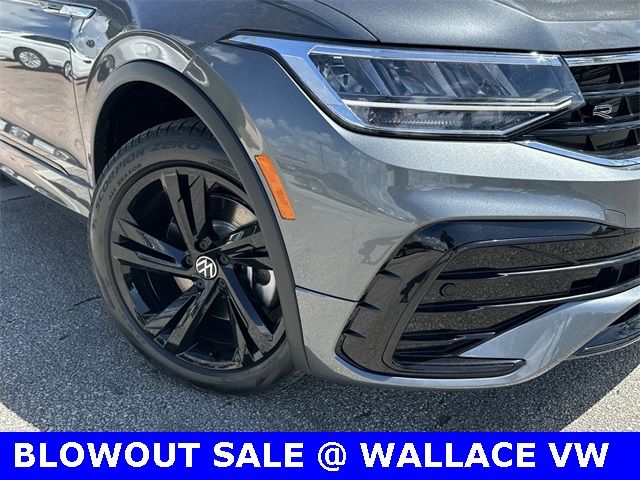 2024 Volkswagen Tiguan SE R-Line Black