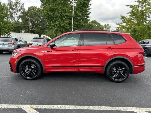 2024 Volkswagen Tiguan SE R-Line Black